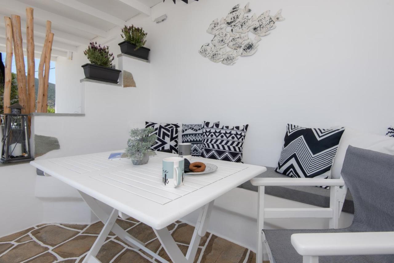 Miles Away Luxury Apartments Platis Gialos  Екстер'єр фото