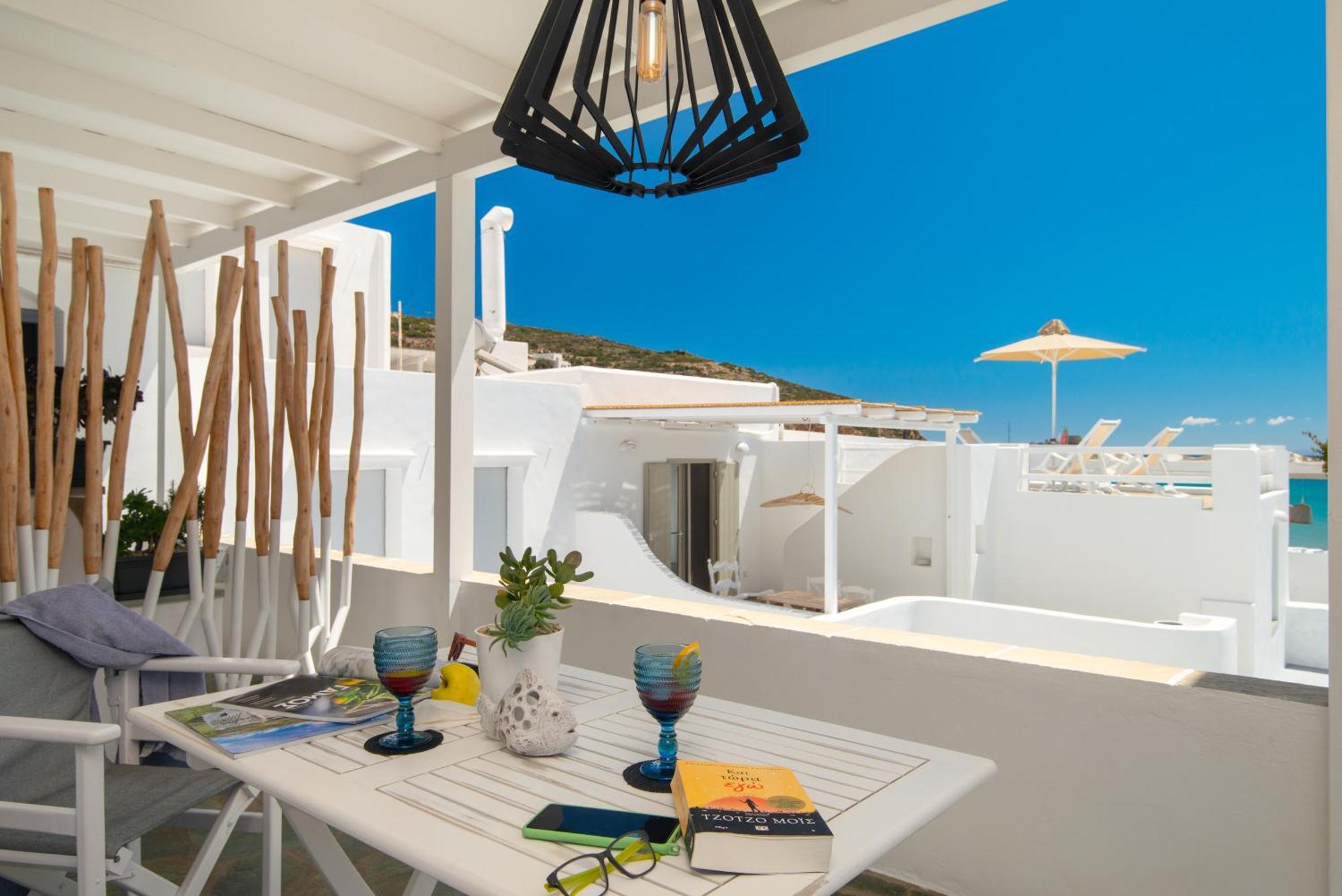 Miles Away Luxury Apartments Platis Gialos  Екстер'єр фото